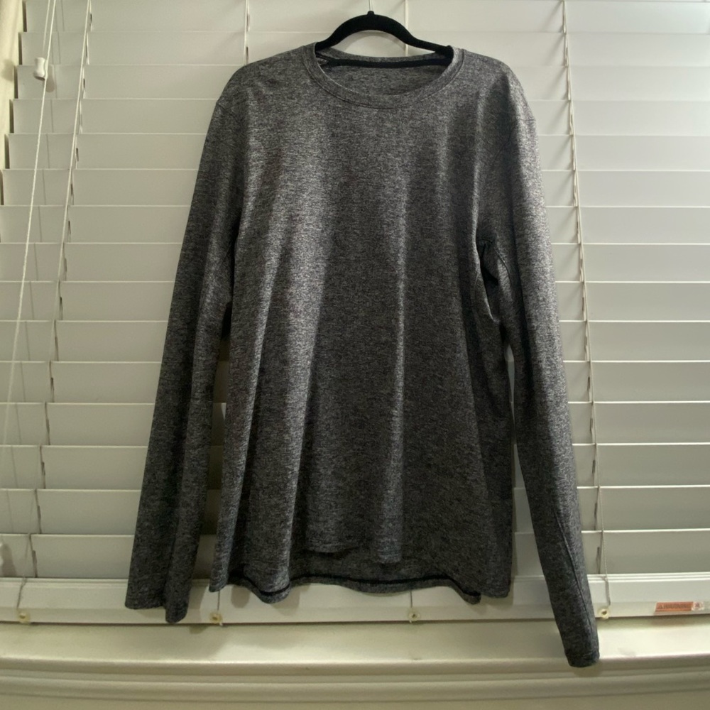 LULULEMON! ORIGINAL METAL VENT TECH LONG SLEEVE